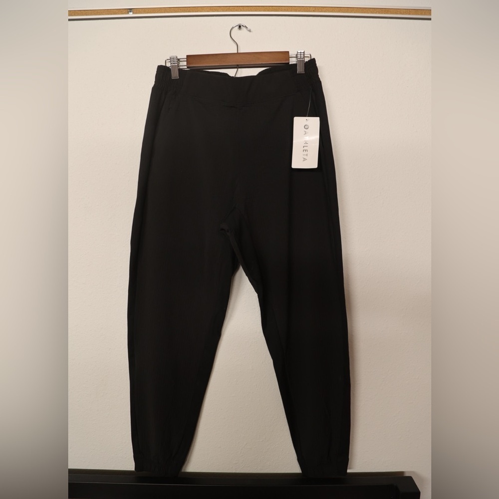 Athleta Textured Brooklyn Jogger Black Size 10 NWT Lightweight Zip Pocket Pant